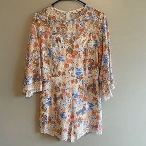 Entro bell sleeve romper - Medium